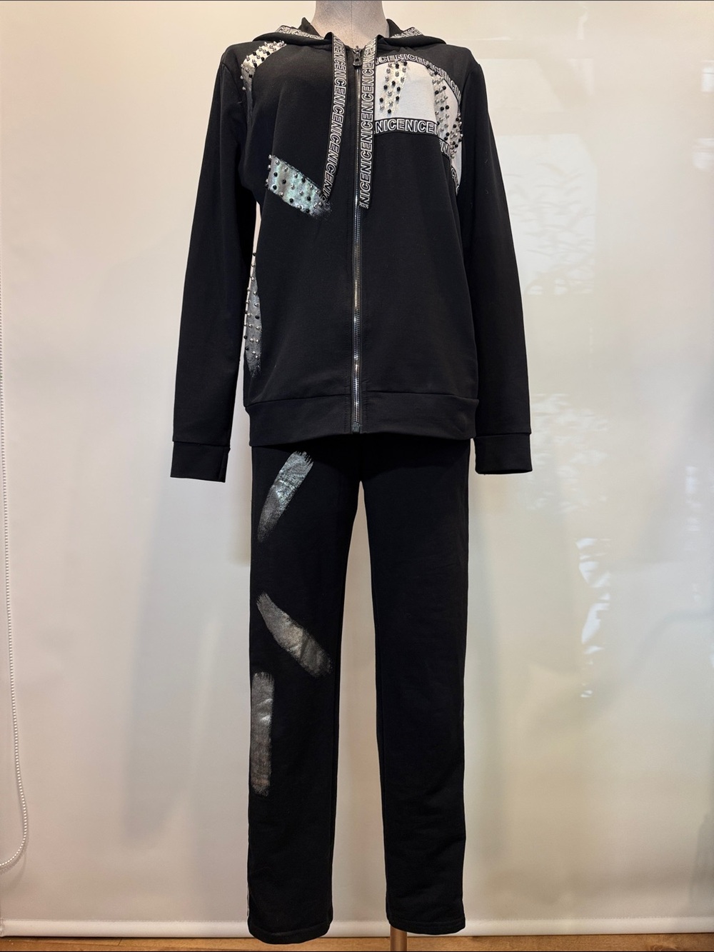 GOA 2-Piece Tracksuit Set | Size Small